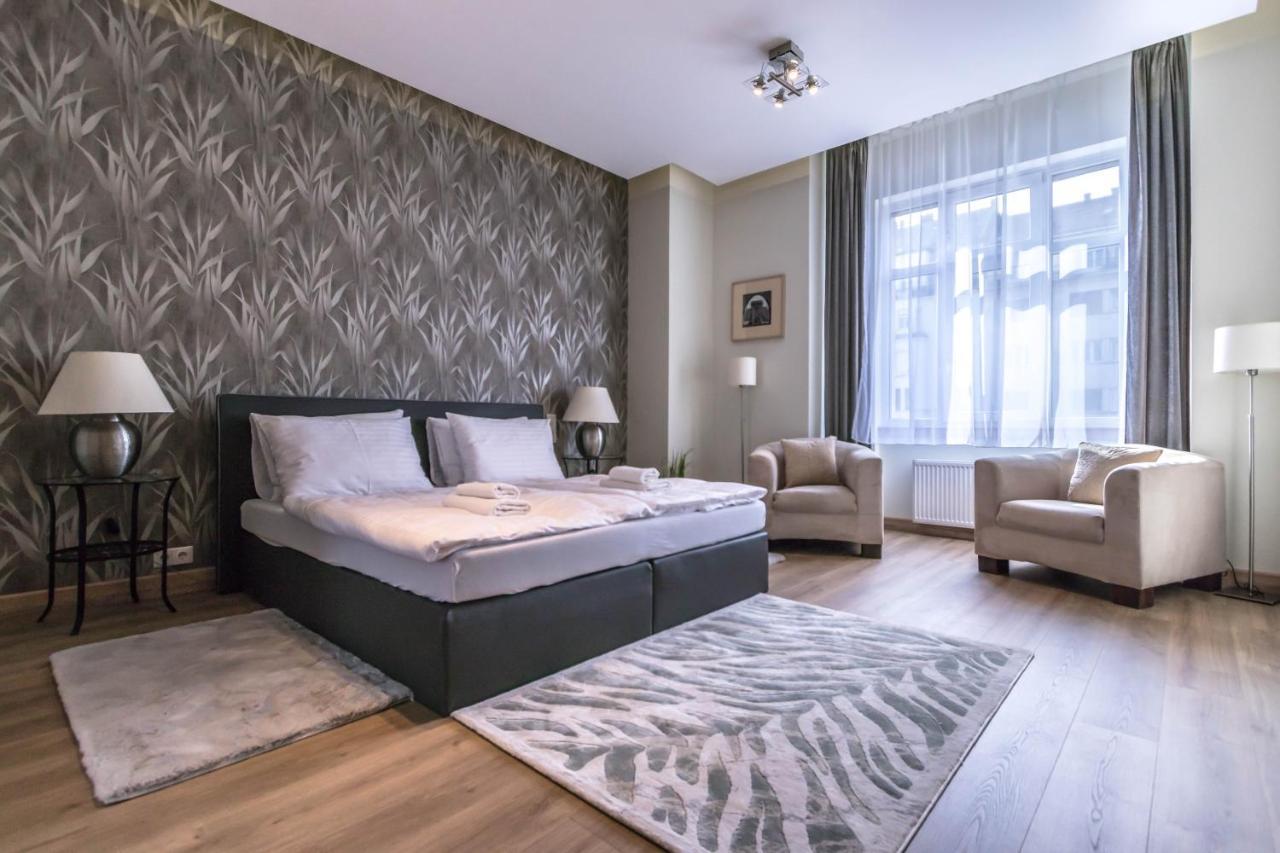 Assea Superior Apartment Downtown Boedapest Buitenkant foto